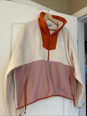 Columbia Two-Tone Cream and Dusty Rose Fleece Pullover with Rust Accents